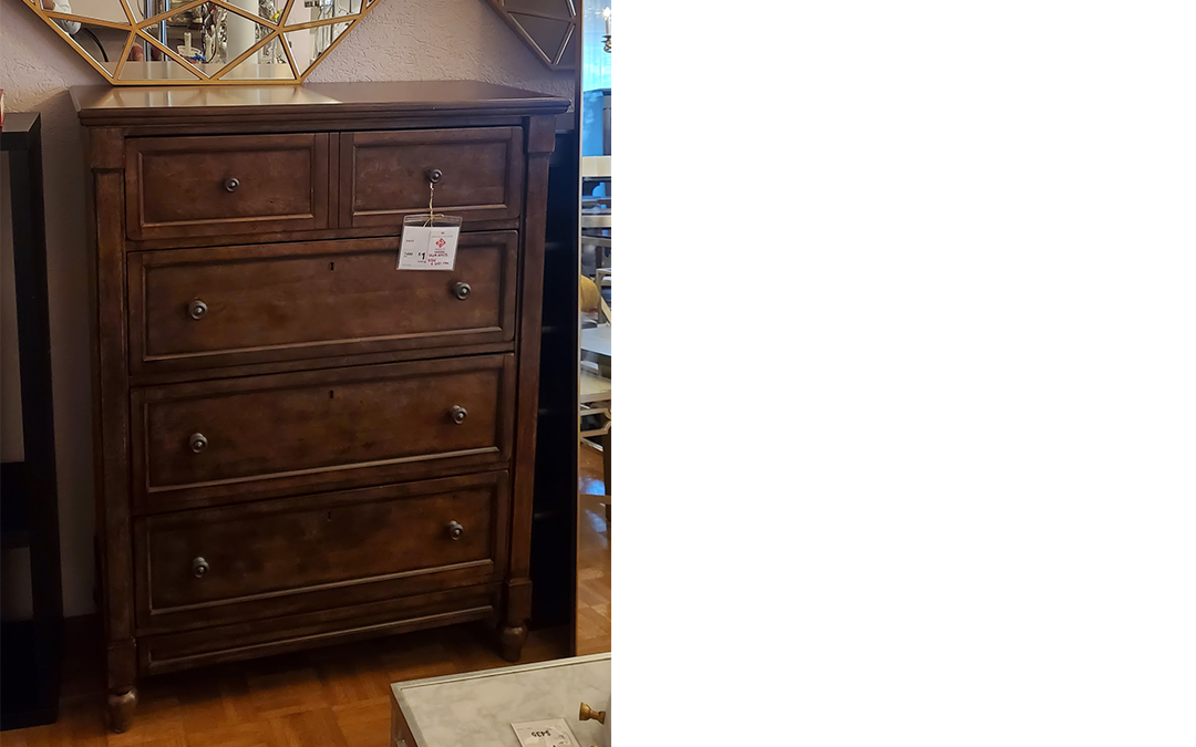 Chest (129571) – SOLD