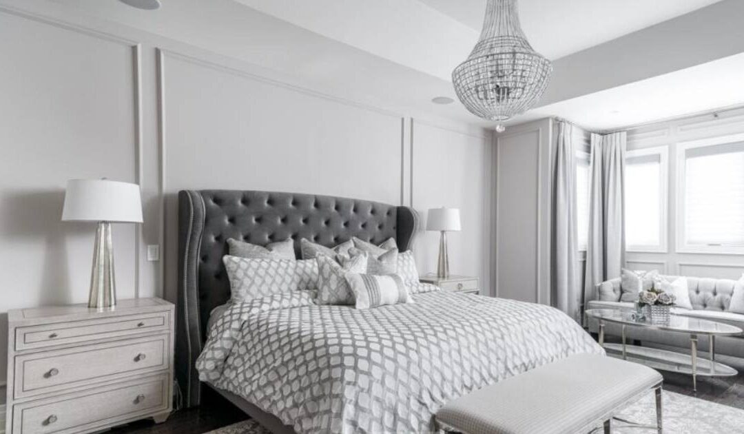 5 Must-Have Pieces for Creating a Luxurious Bedroom